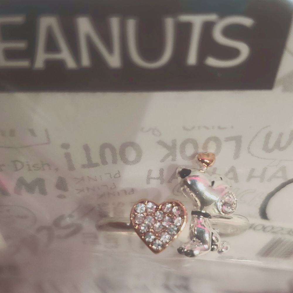 Peanuts Snoopy Ring - image 6